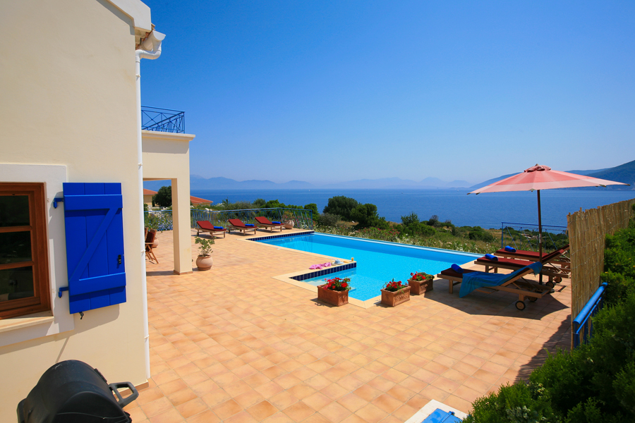 Dolicha Villa patio